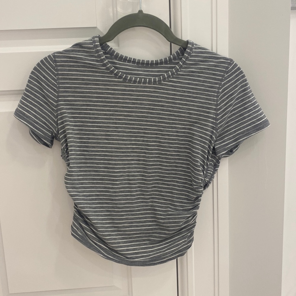 Lululemon crop top size XS